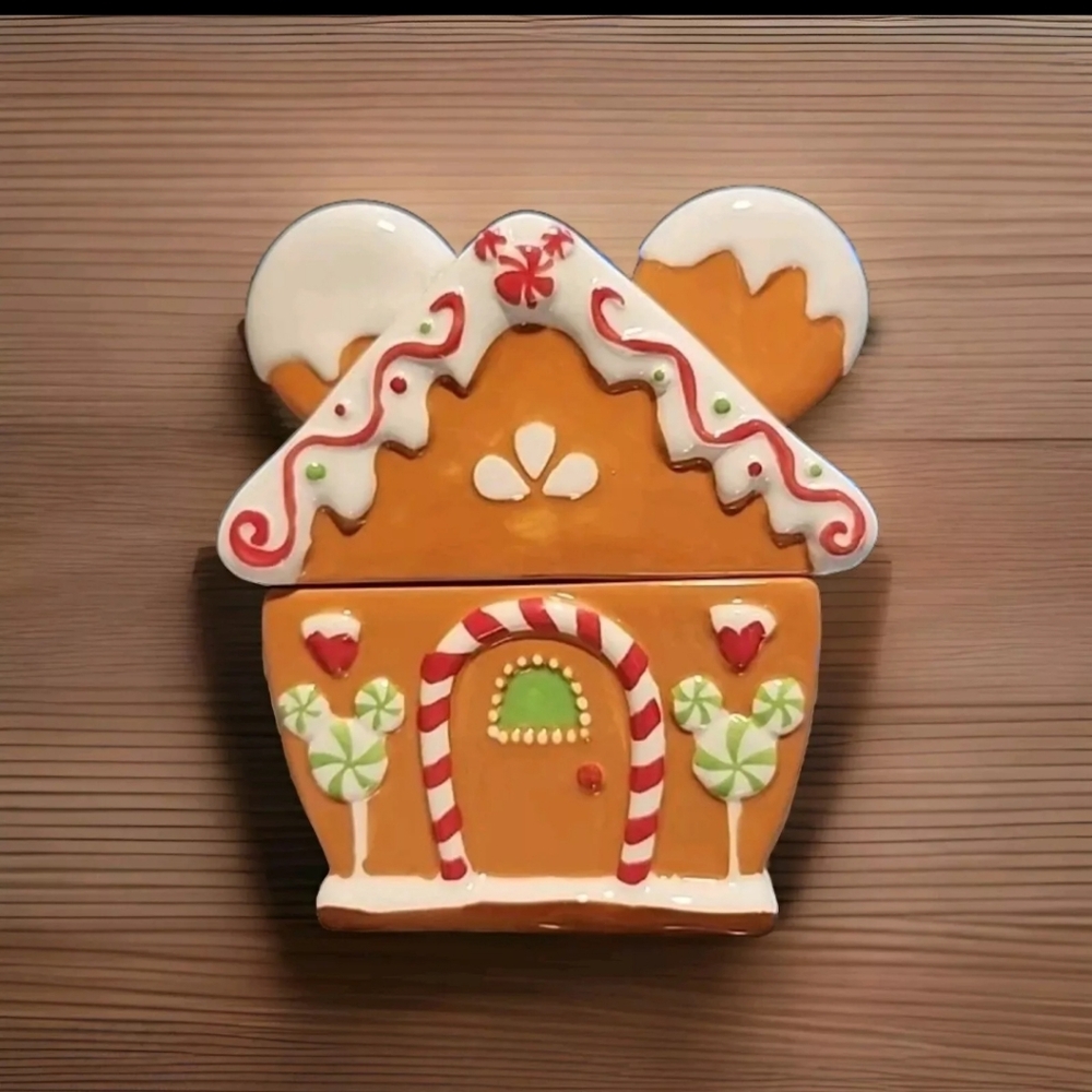 MICKEY MOUSE GINGERBREAD HOUSE COOKIE JAR